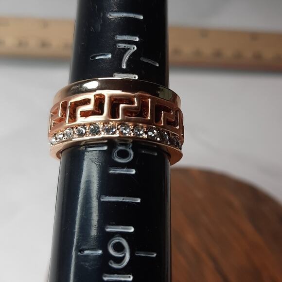 Lasercut Rose Gold & Rhinestone Ring 7.5 - Picture 5 of 6